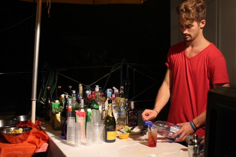 una serata sulla spiaggia / i coctails del nostro barman